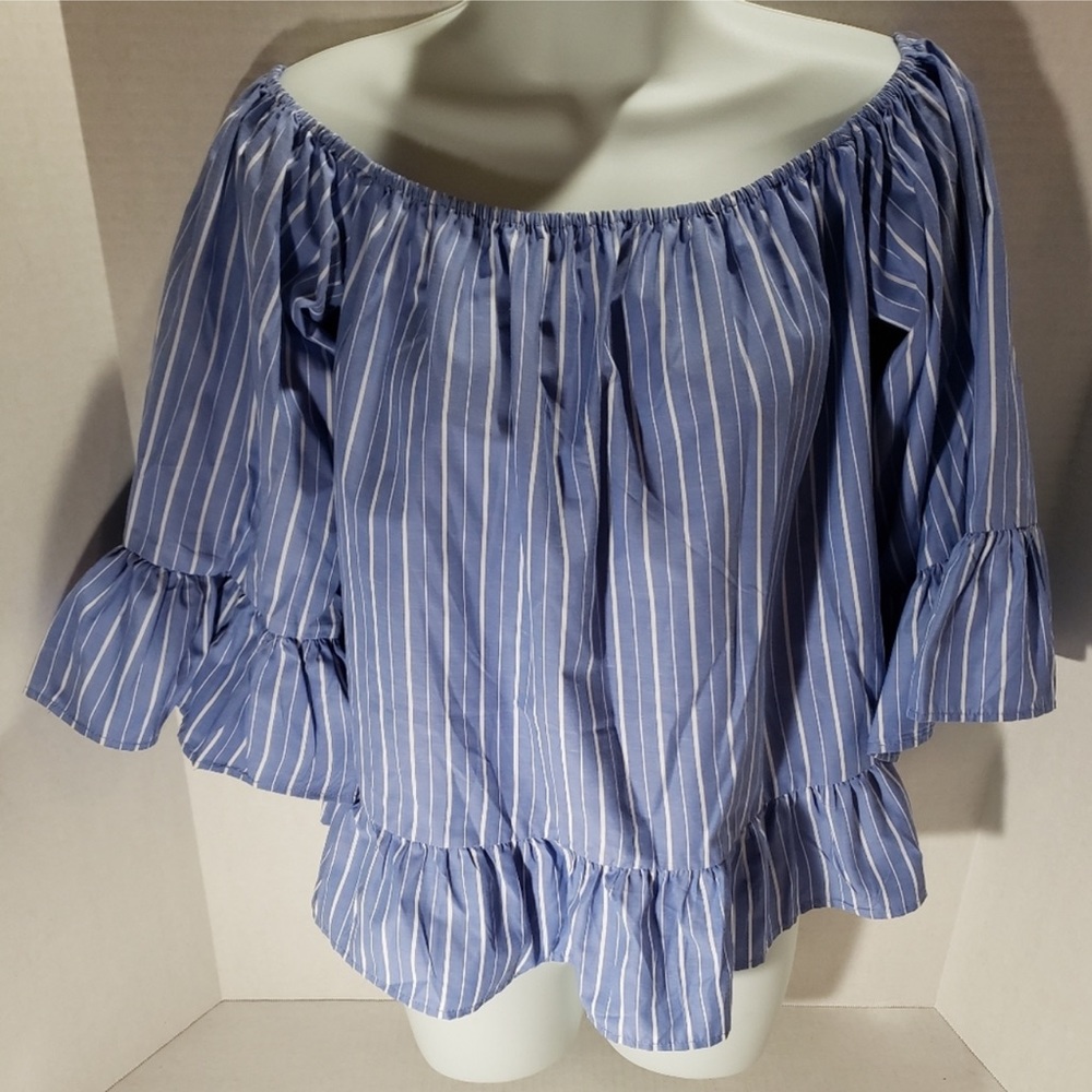 NWT Women's Style Envy Off The Shoulders Blouse